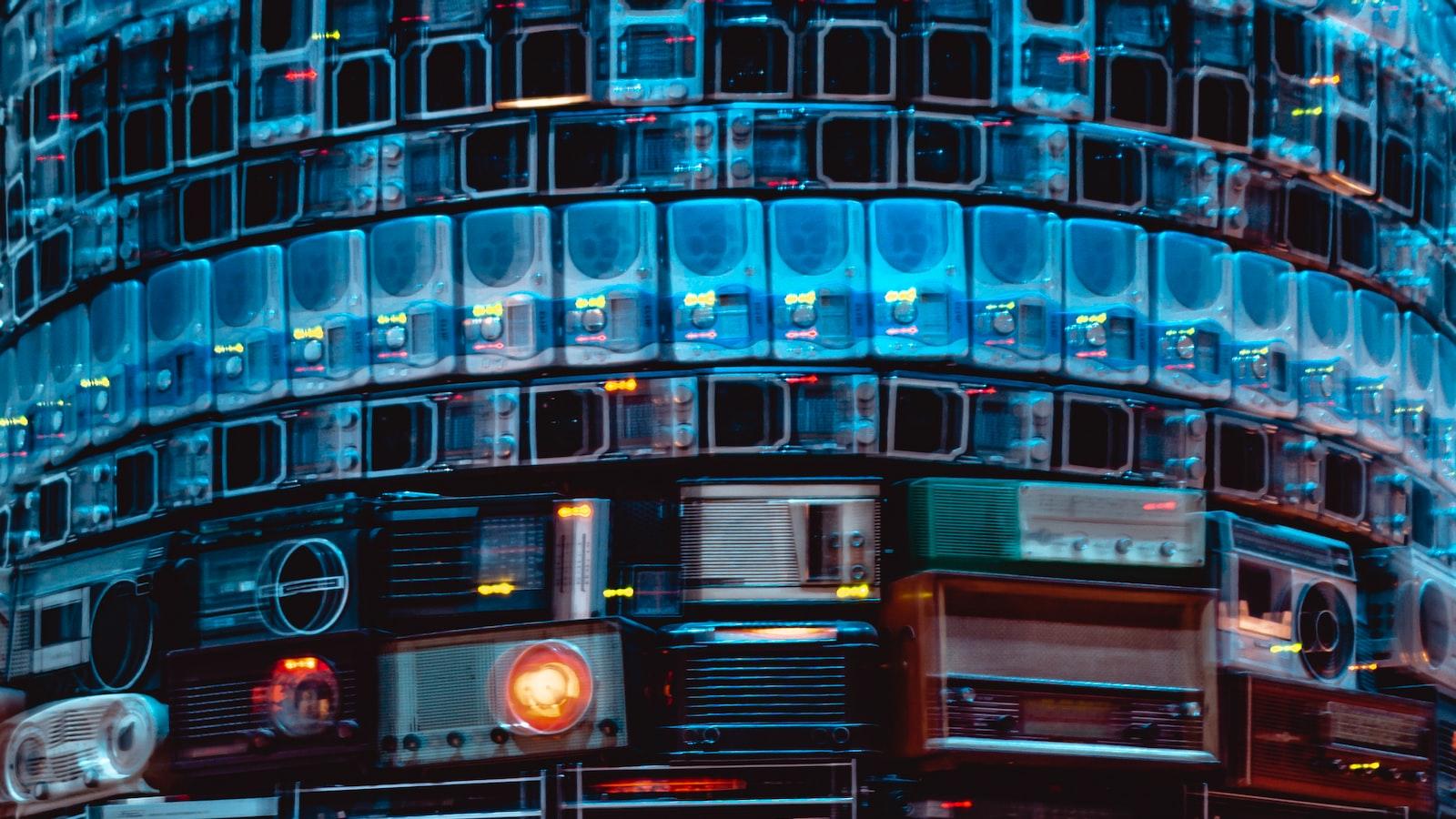 Honoring AC/DC Drummer: Valuable Lessons from Their​ Resounding Success