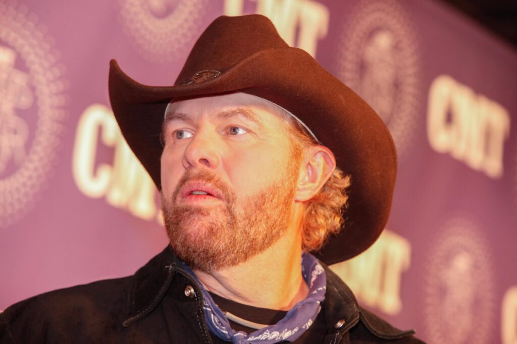 Toby Keith Cause Of Death, Married, Wife, Songs & News!