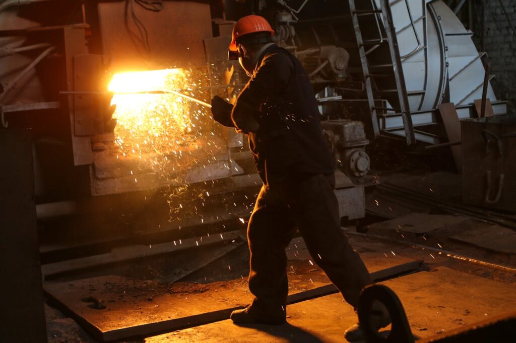 Operating Efficiently And Affordably: What Heavy Industry Businesses Need To Consider When Starting Out
