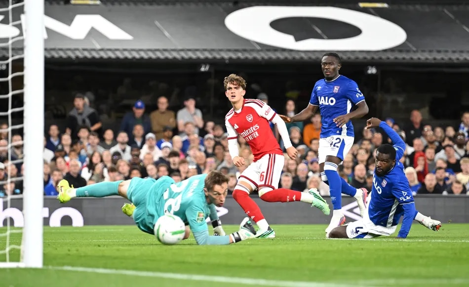 Fleetwood Vs Arsenal: Team news: Dowman starts as two make debuts